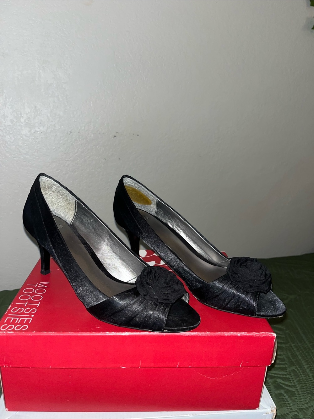 Classic Black Satin Peep-Toe Heels with Rosette Accent